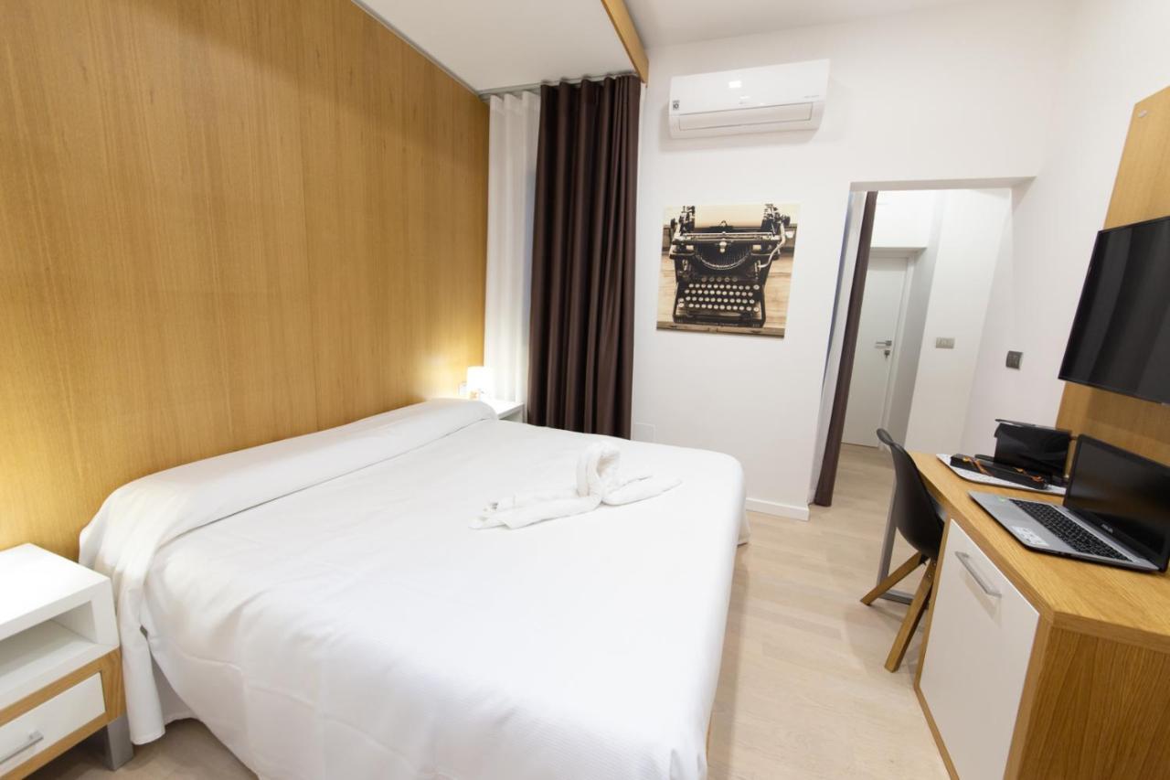 The Uncle'S House Hotel คาตาเนีย ภายนอก รูปภาพ