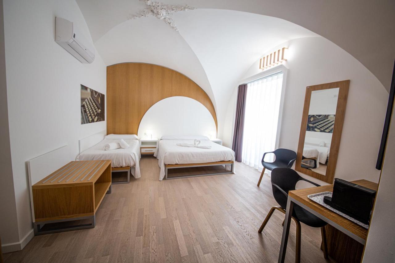 The Uncle'S House Hotel คาตาเนีย ภายนอก รูปภาพ