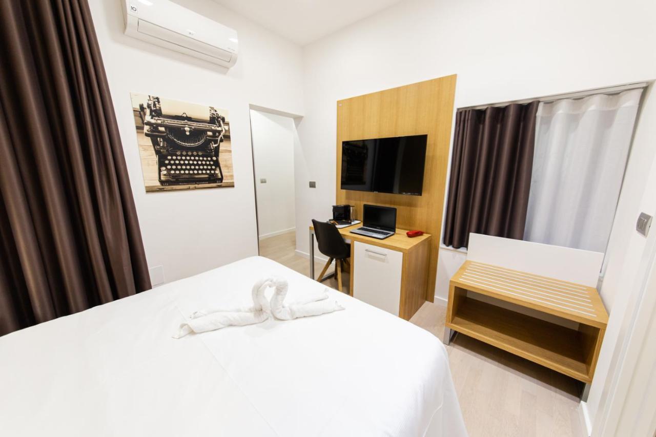 The Uncle'S House Hotel คาตาเนีย ภายนอก รูปภาพ